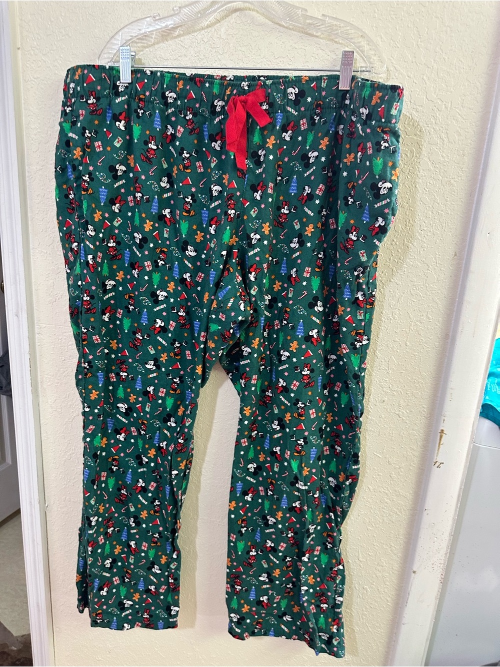 Adults Old Navy Disney Holiday Themed Pajama Pants